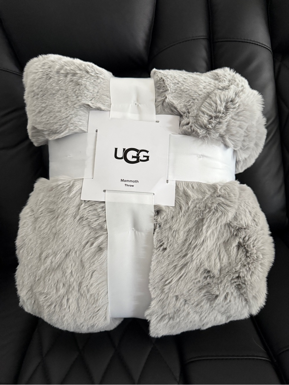 Ugg mammoth throw